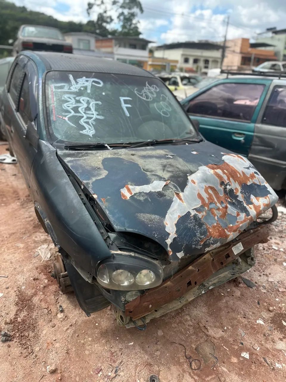 SUCATA PARA RETIRADA DE PEÇAS CORSA SUPER 1998 - Foto 3