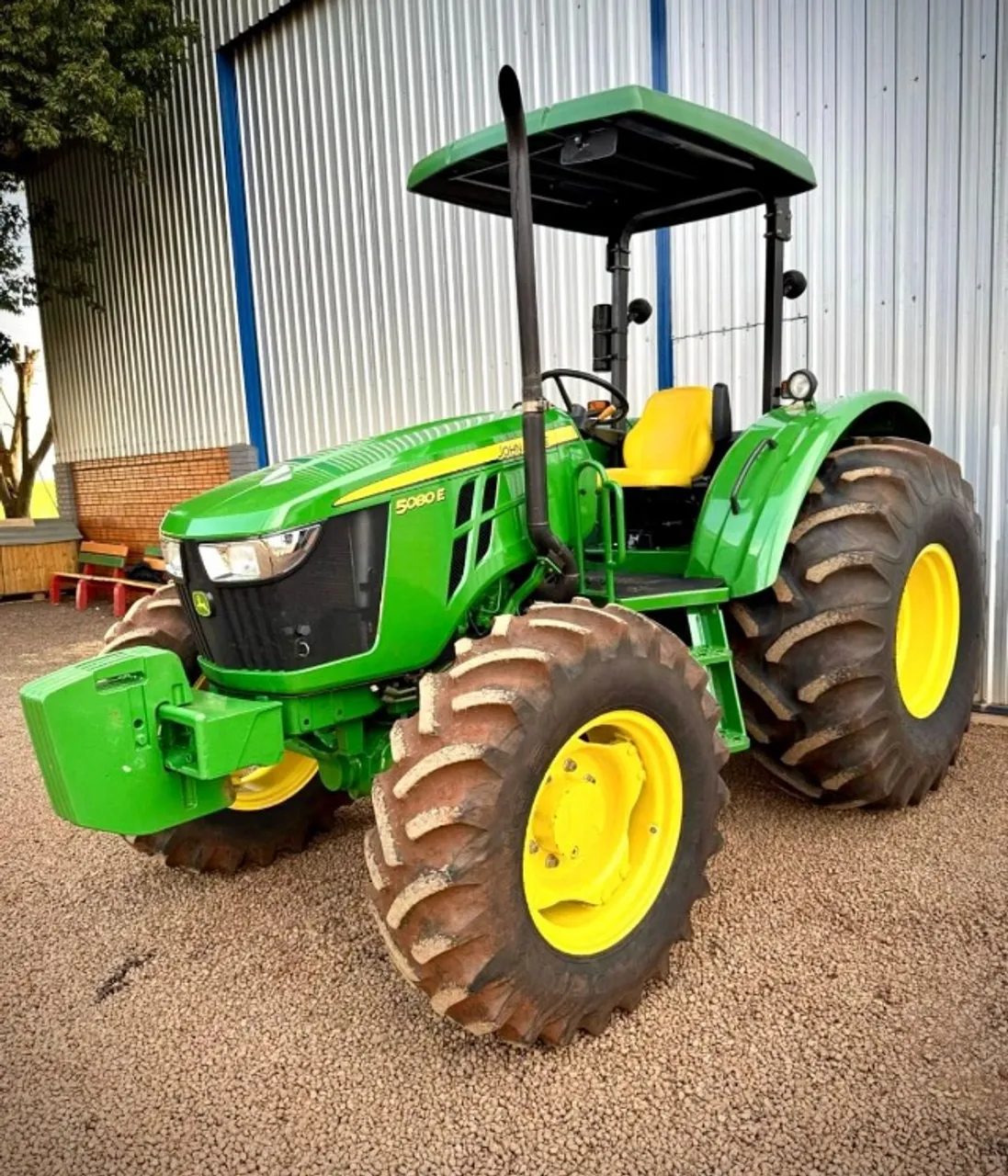 TRATOR JHON DEERE 2022
