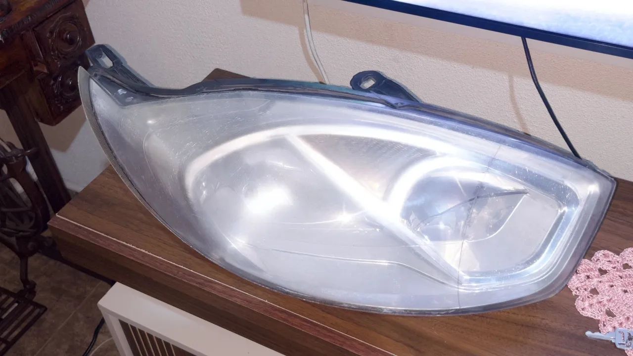 Faróis dianteiros Ford Fiesta - Foto 3