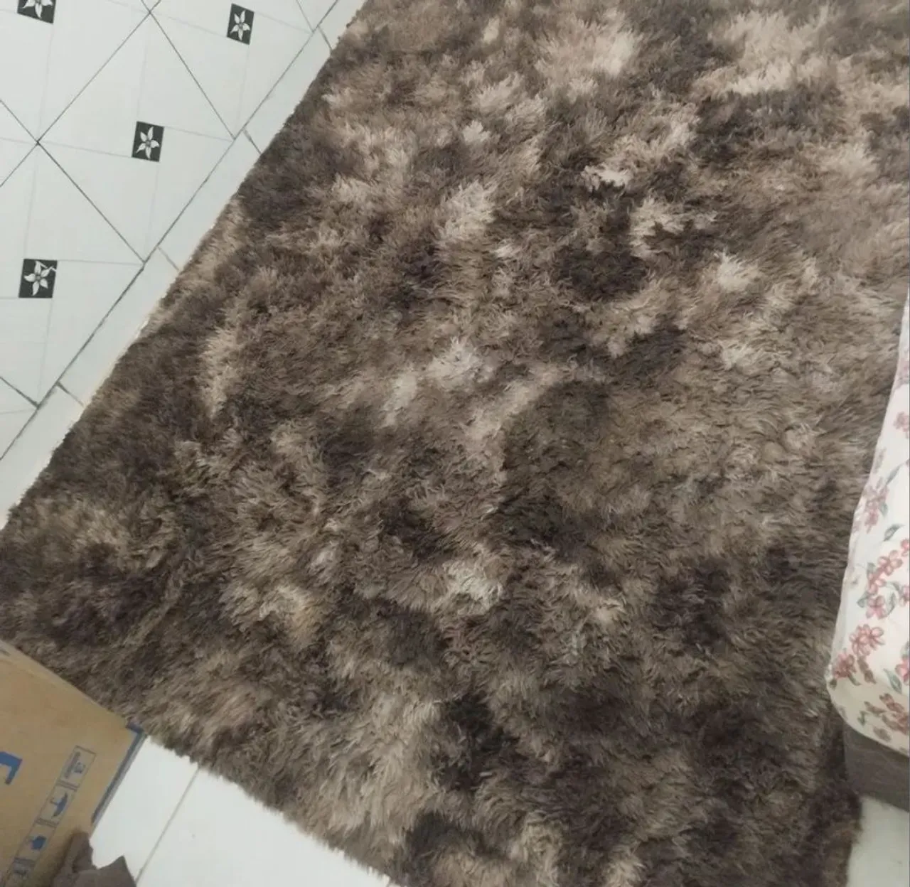 Tapete Felpudo Marrom para Sala e Quarto