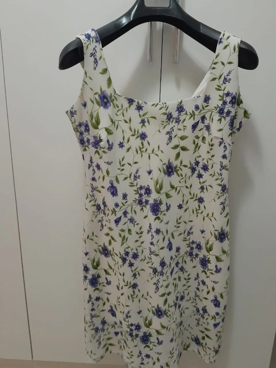 2 Vestidos florais. Fresquinhos e bonitos. Ótimo estado. 2 por R$60,00 - Foto 5
