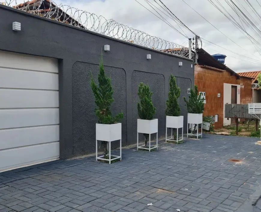 Casa com 3 Quartos - 1 Suíte 