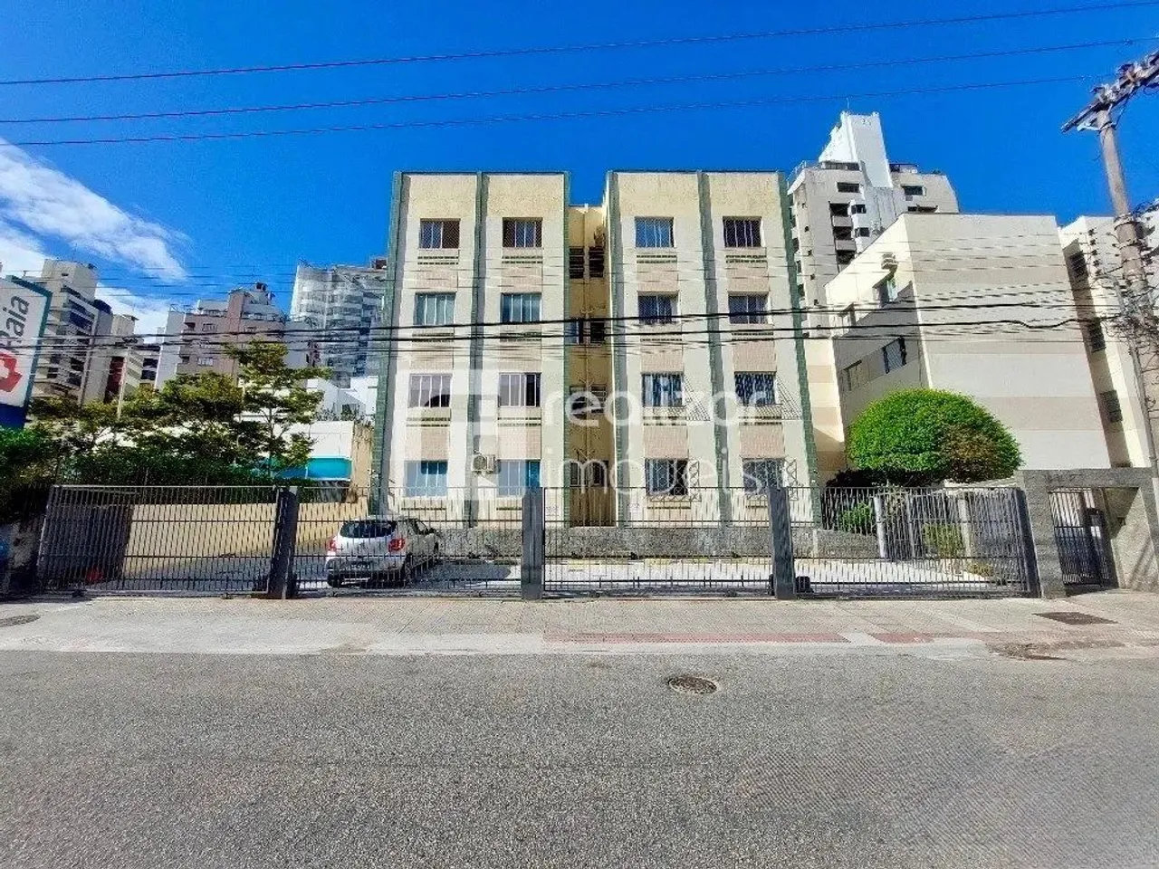 Apartamento de 2 quartos no Bairro Centro Florianópolis