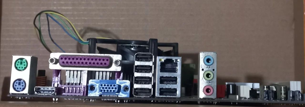Placa Mãe ECS H55H-CM + i3-530 + Cooler Intel + 2 GB RAM - Foto 3