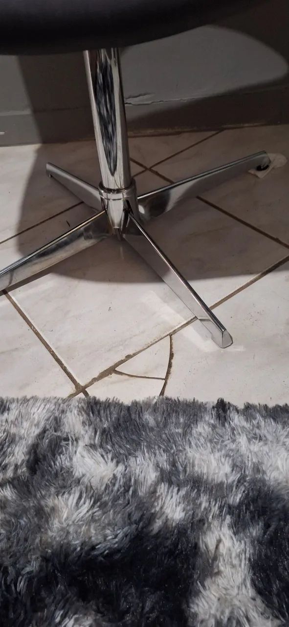 Poltrona Giratória Design Moderno - Foto 3