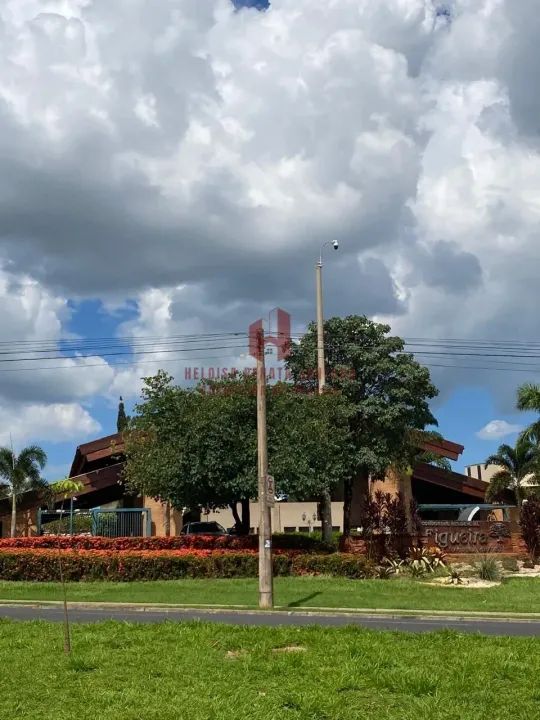 Terreno no Condomínio Figueira I ,