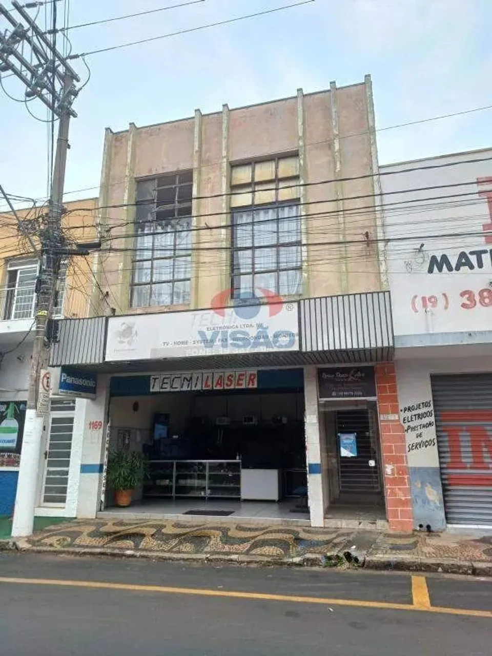 Dois salões comerciais a venda no piso Inferior 146 m2 e e piso superior 146m2 no Centro d