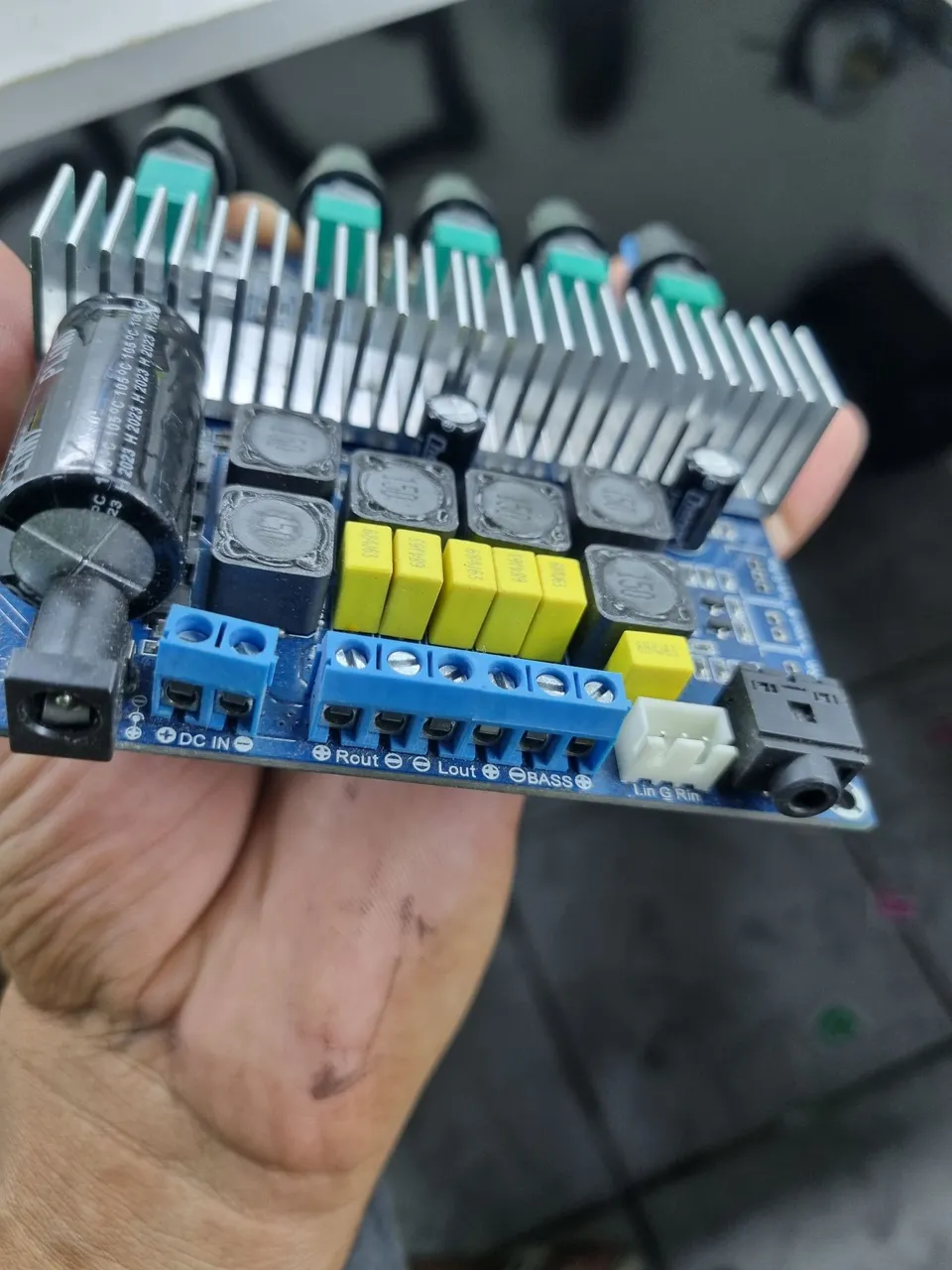 Amplificador de áudio para projetos DIY