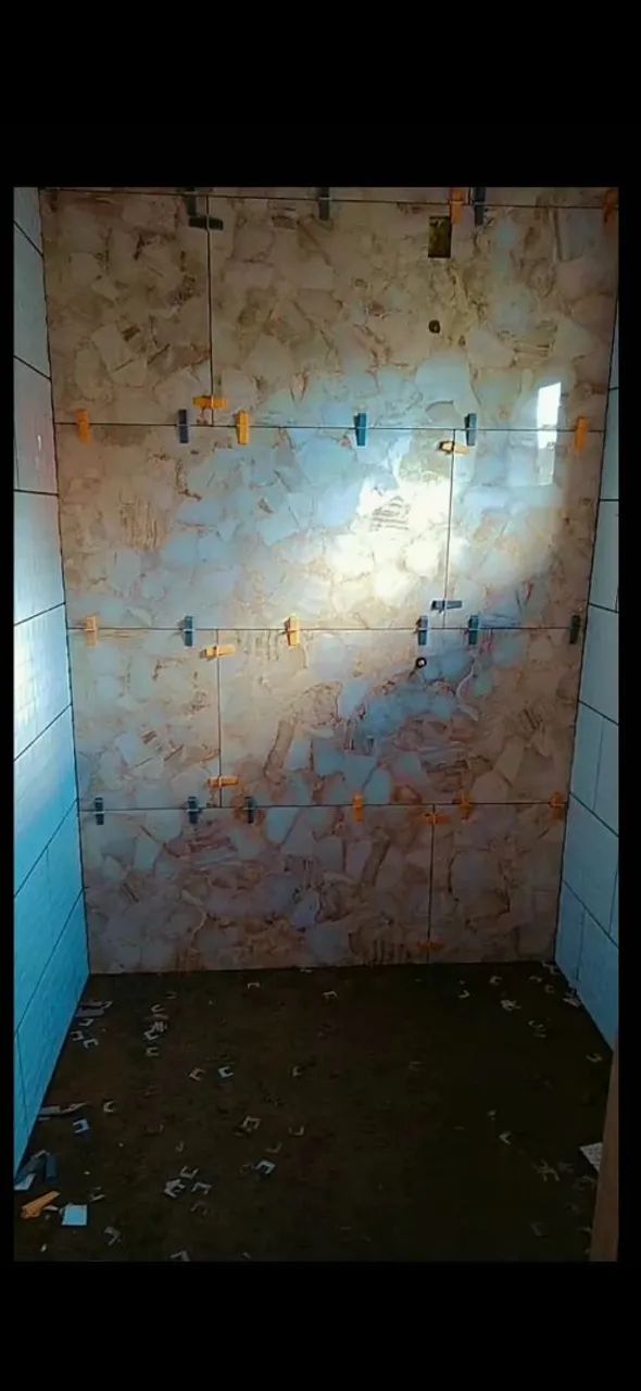 Pedreiro disponível 