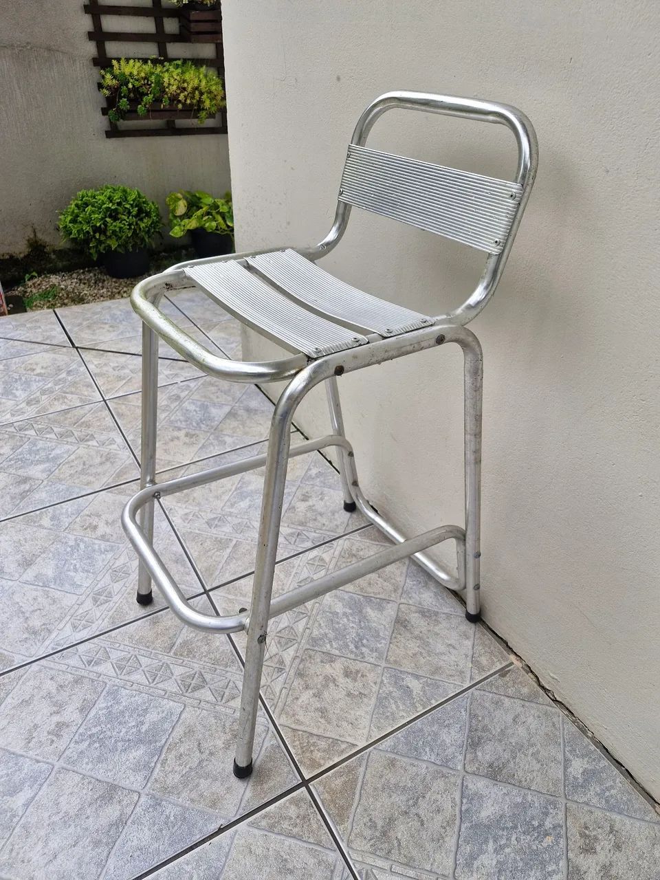 Vendo  banquetas de alumínio 