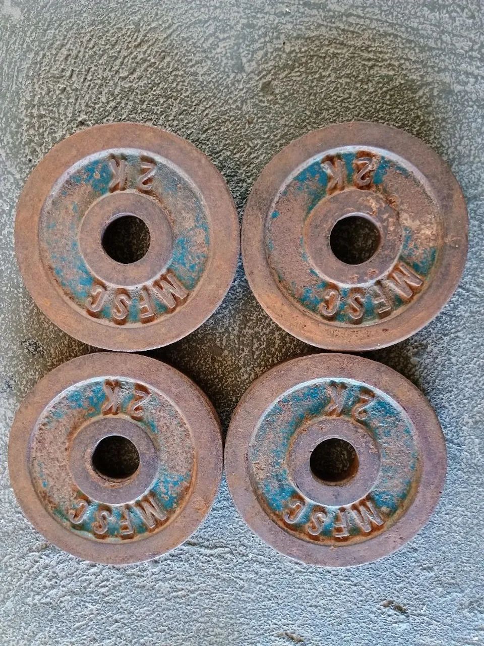 Par de Anilhas de Ferro 10kg - Usadas - Foto 5