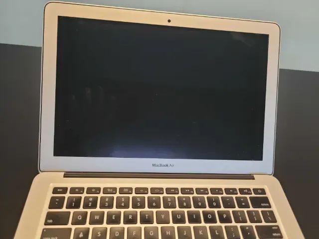 MacBook Air Core i5 2017 8GB 120/128GB - Foto 2
