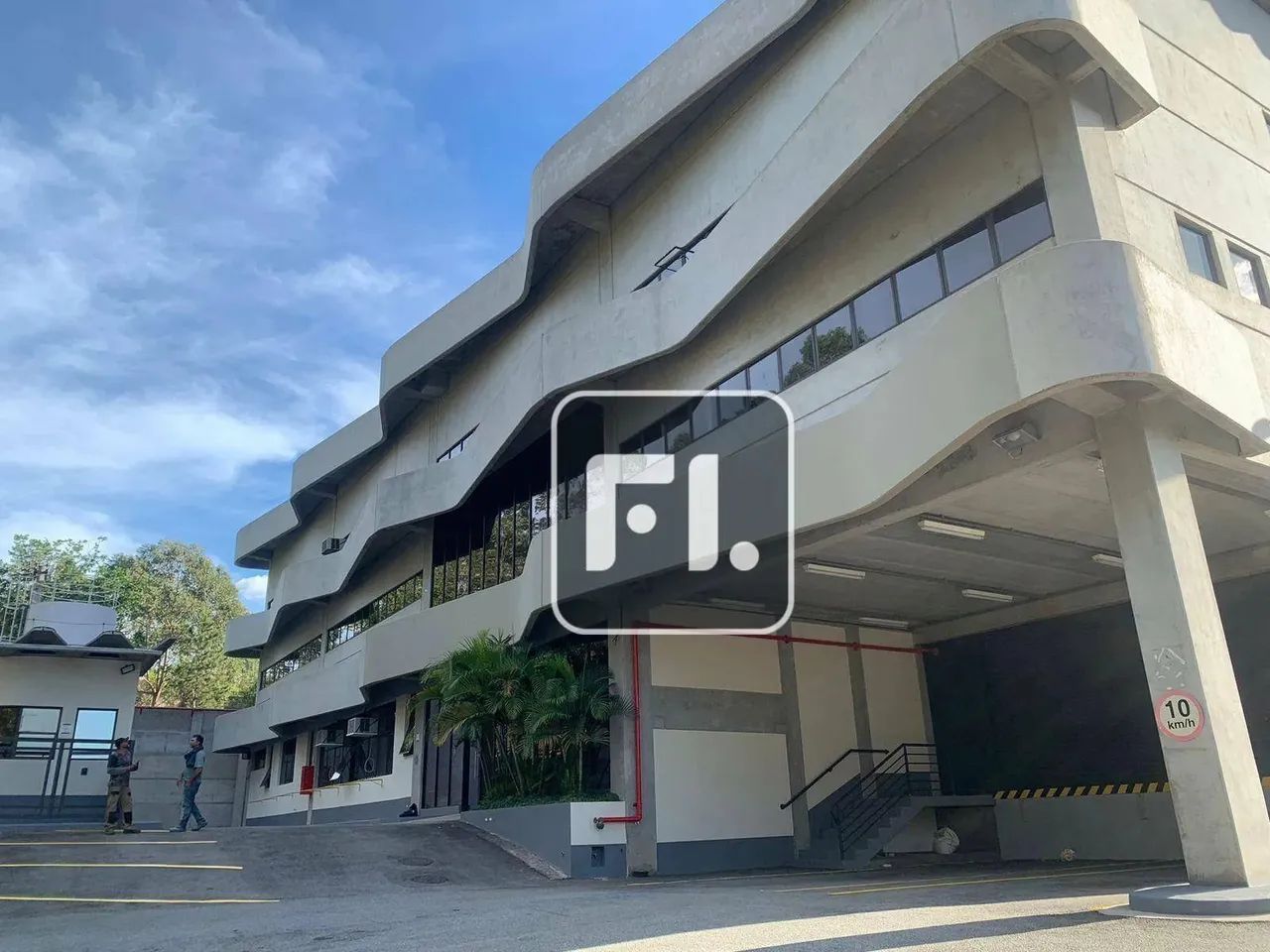Galpão para alugar, 3712 m² por R$ 99.083,34/mês - Tamboré Polo Empresarial - Santana de P