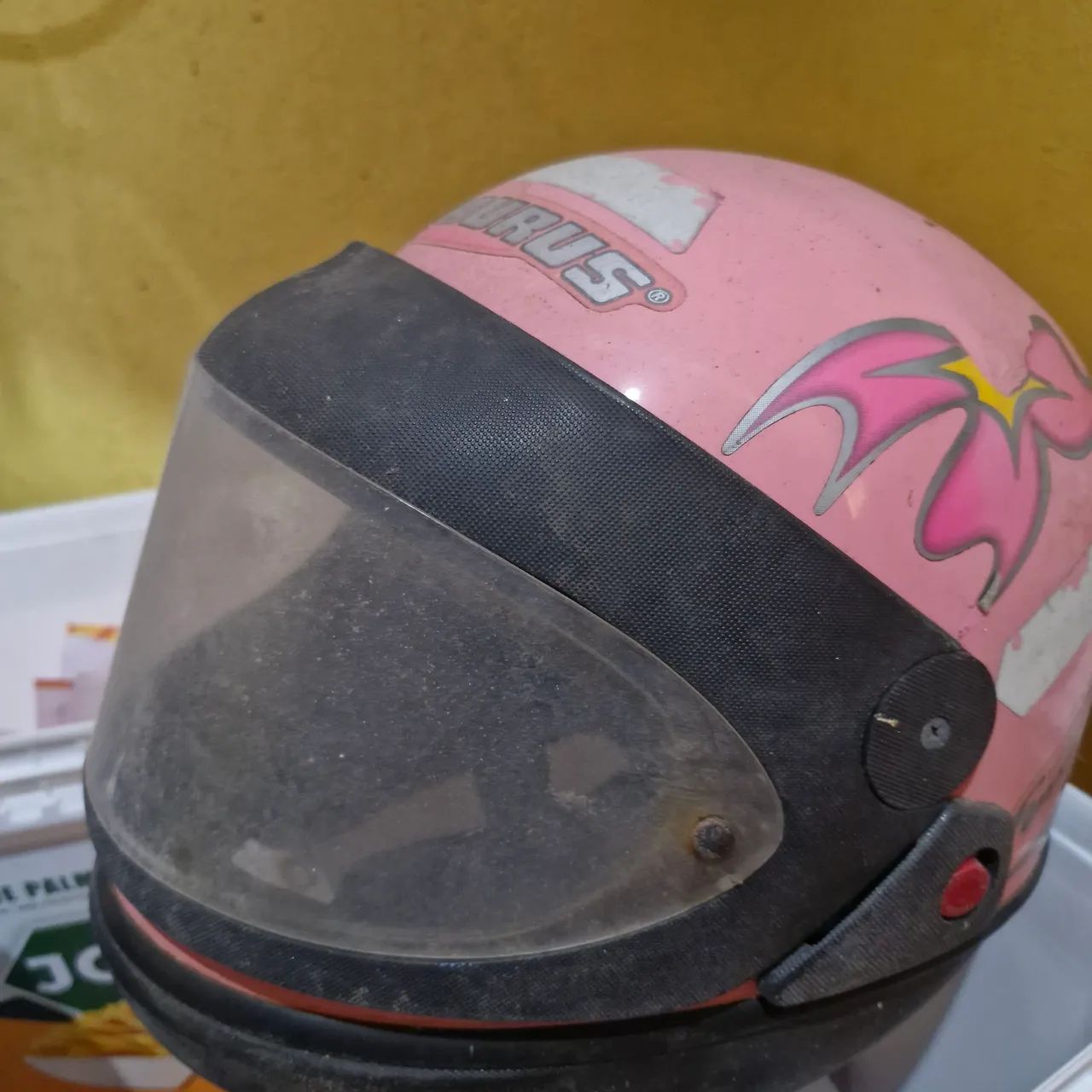 Capacete rosa