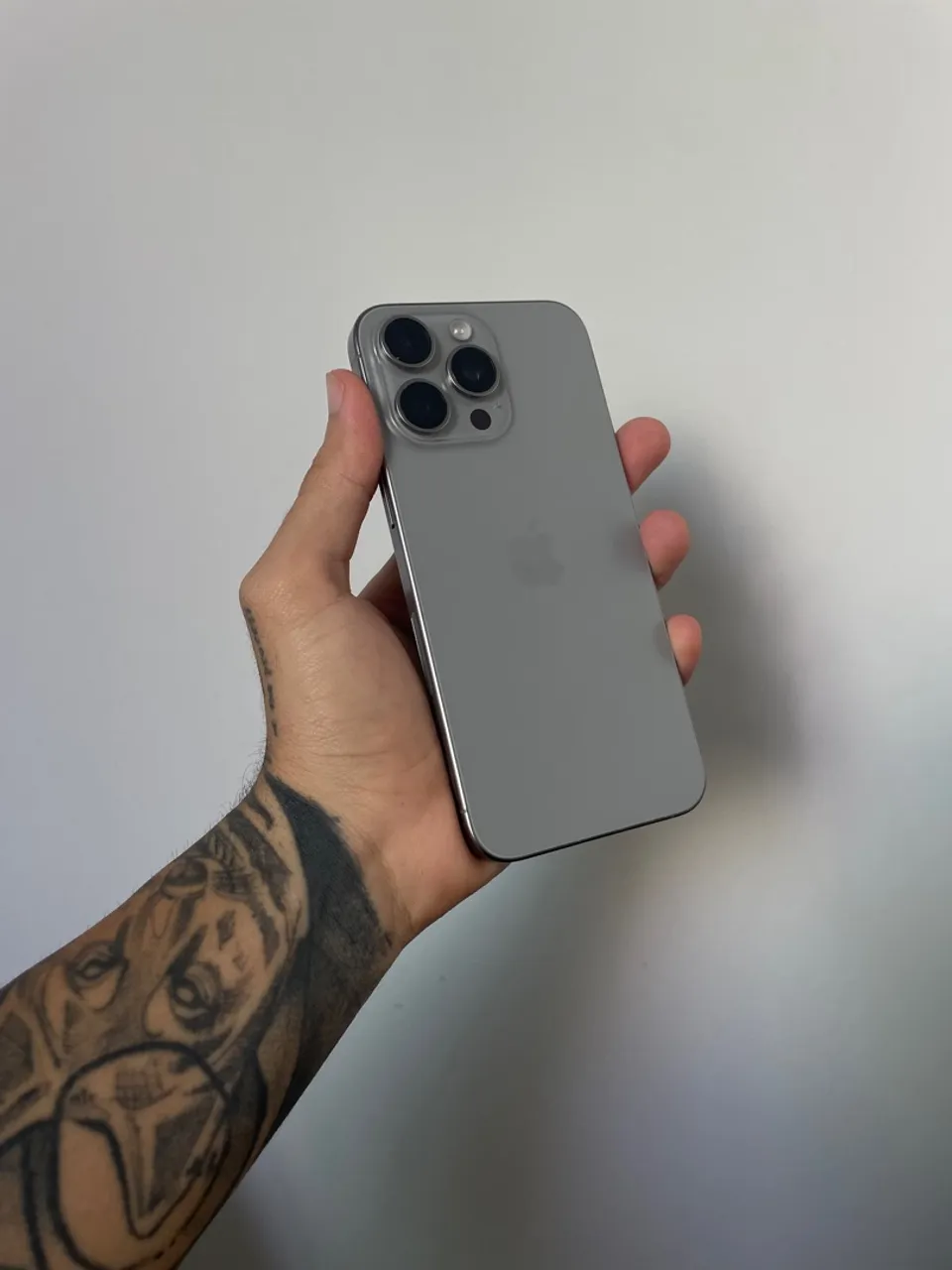 iPhone 15 pro Max na garantia 