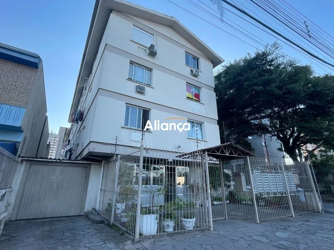 Apartamento para locação com 01 dormitório SEMI MOBILIADO no bairro Partenon Porto Alegre/