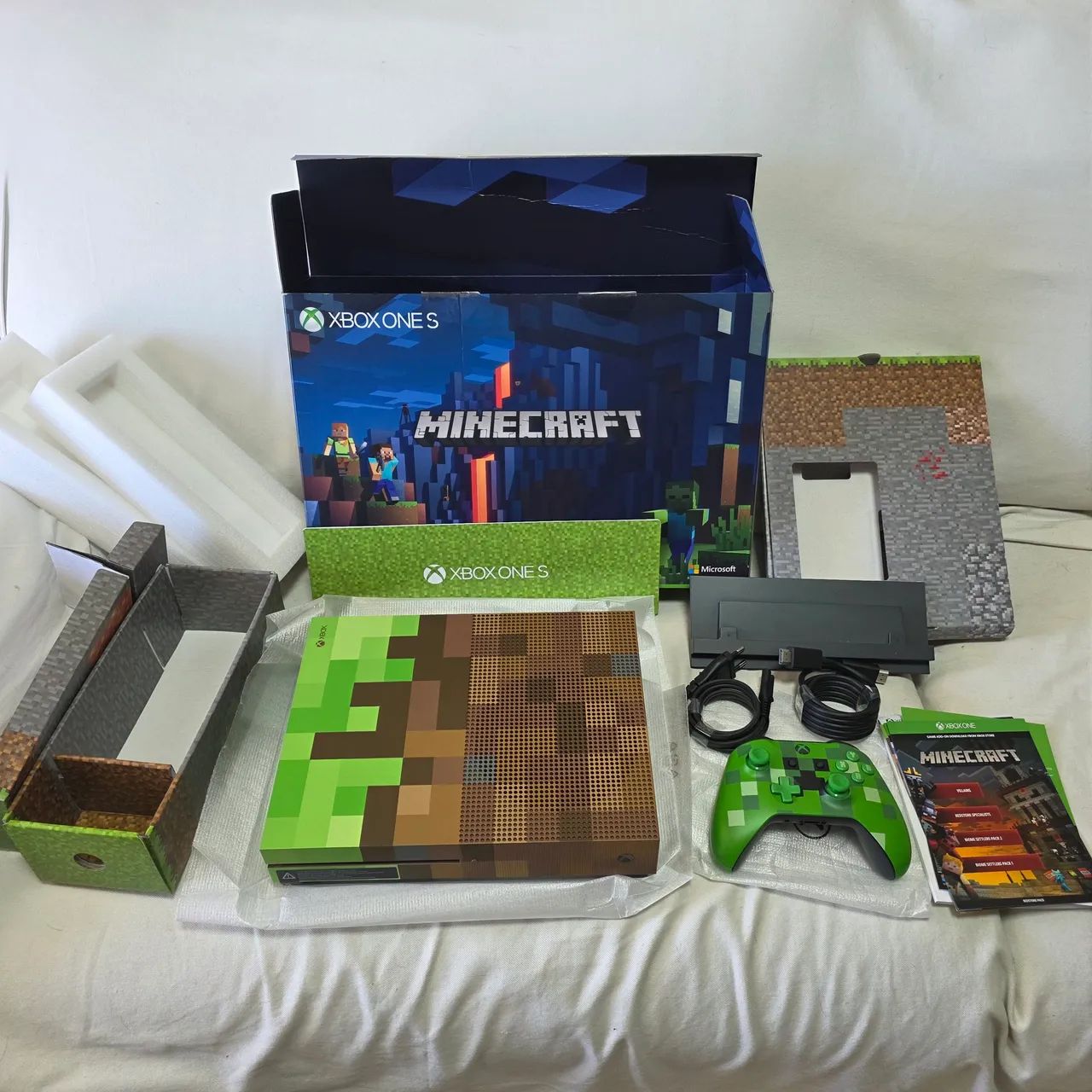 Xbox one S edição Minecraft novo sem uso. - Foto 4