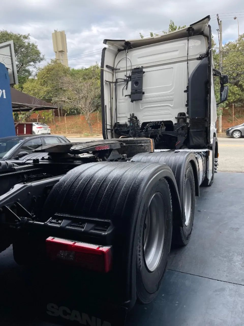 SCANIA R450 6X2 2022 C/ RETARDER E GELADEIRA R$580.000,00 - Foto 4
