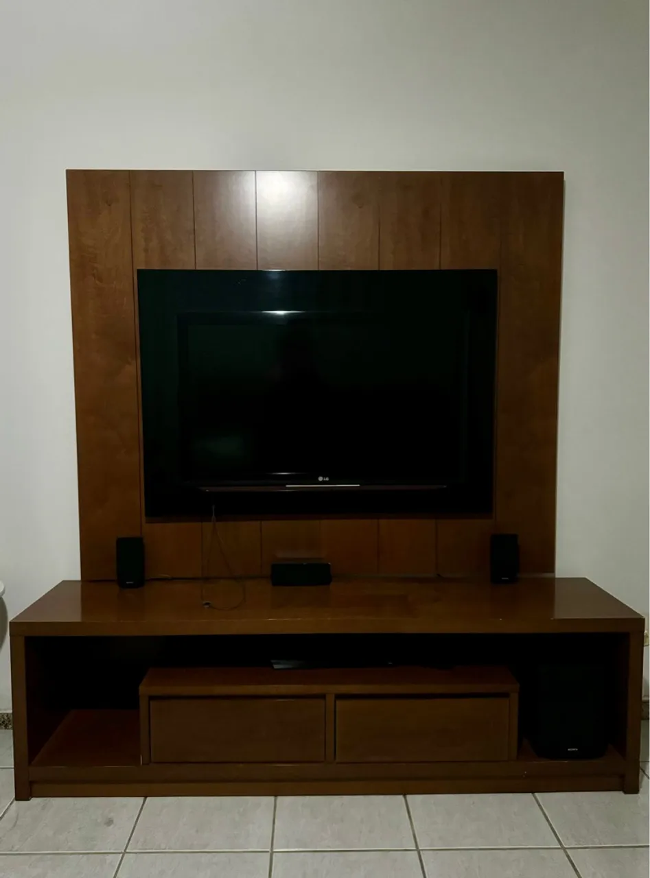 Vendo Rack com Painel de TV - usado em ótimo estado!