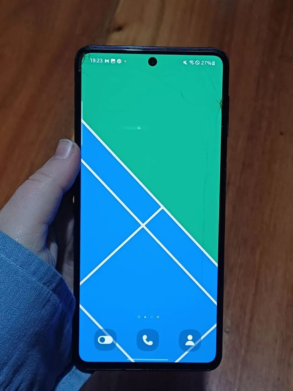 CELULAR BOM,BONITO E BARATO
