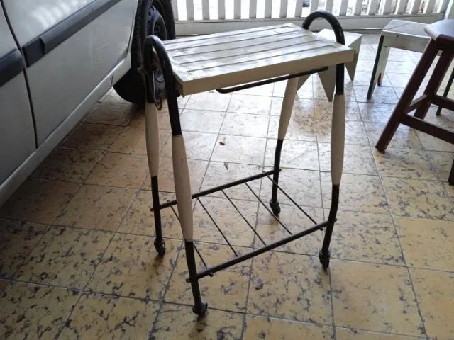 Carrinho de apoio em Metal Branco 60 cm x 36 cm x 25 cm - Foto 3