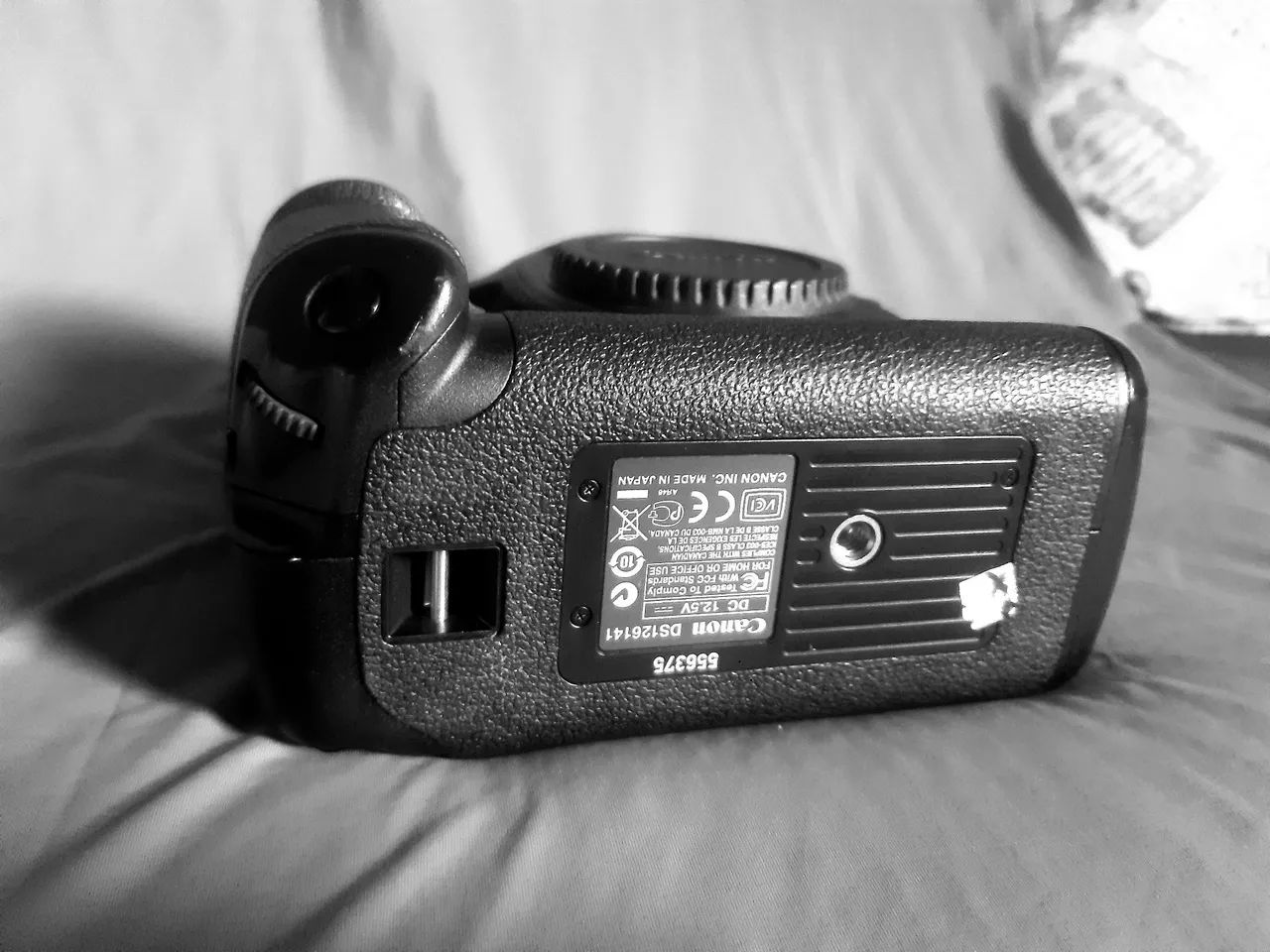 Câmera Canon EOS 1D Mark III   - DSLR Profissional - Foto 3