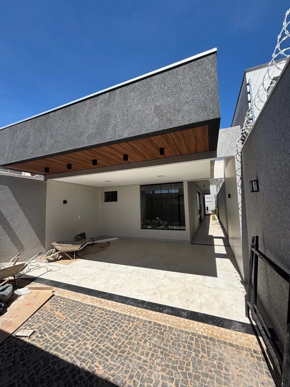 Vendo casa nova alto padrão na 505 sul  - Foto 2