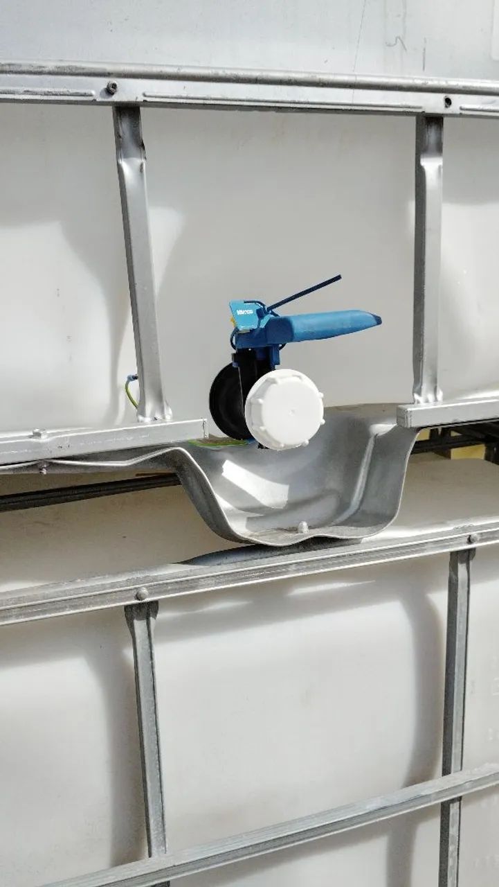 IBC para industrial com válvula