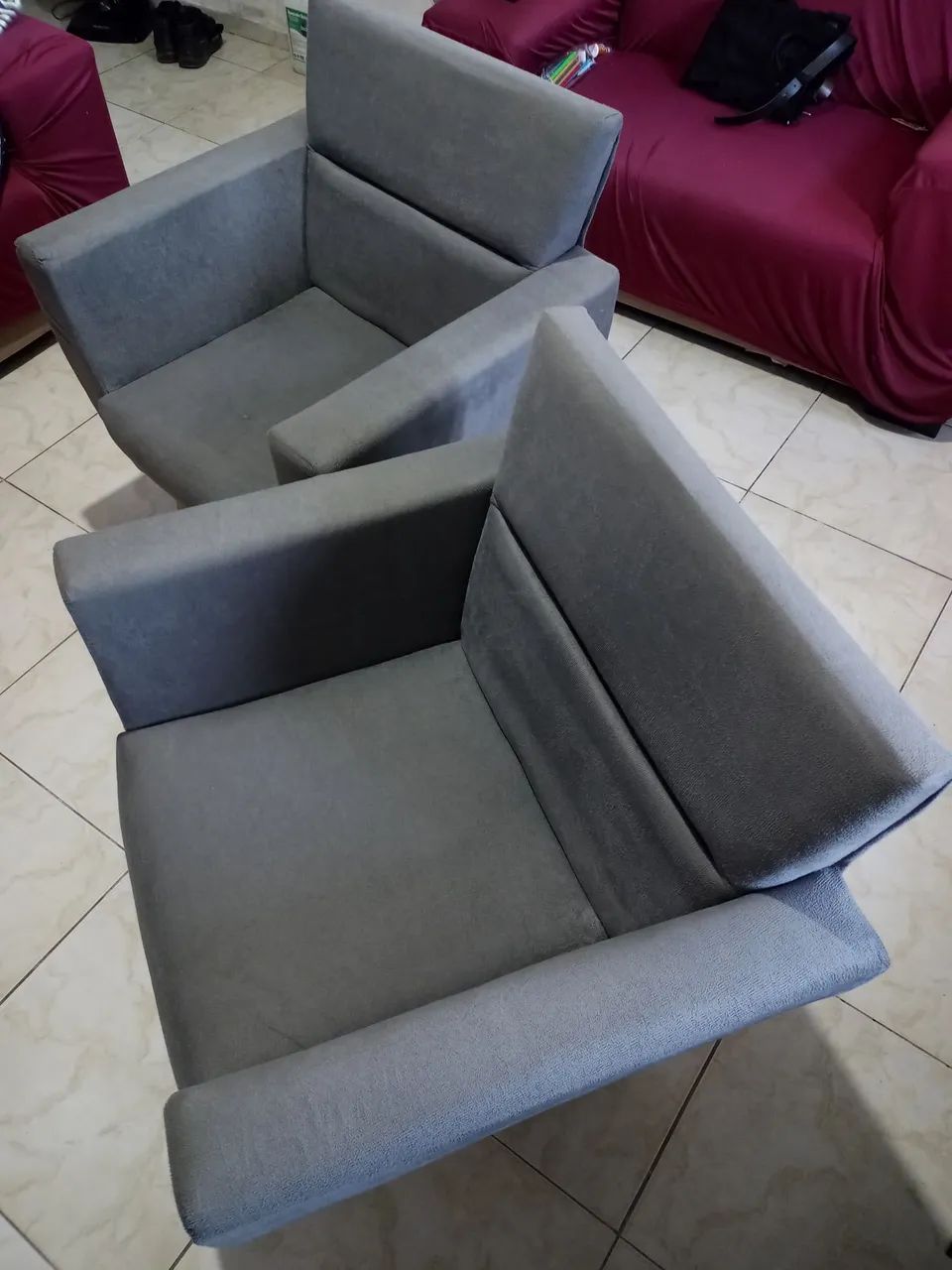Poltronas Cinza Modernas -$350 reais AS DUAS Conforto e Elegância - Foto 2