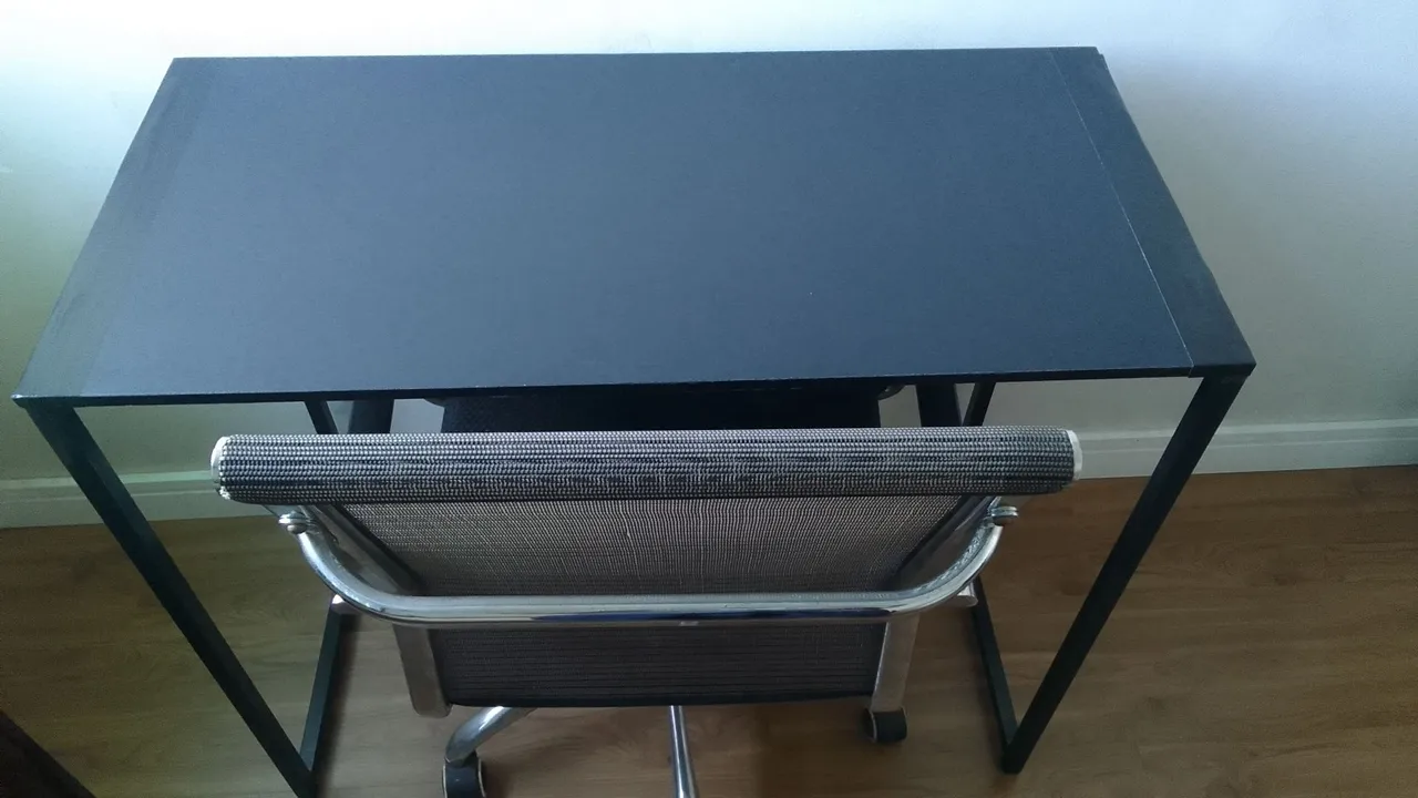 Vendo escrivaninha + cadeira / Rack / Mesa de apoiar telefone