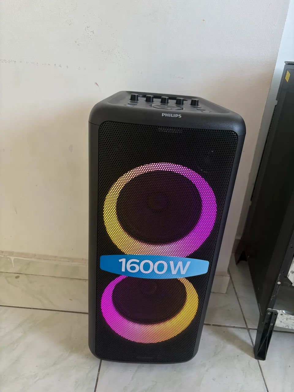 Caixa de som Philips 1600w