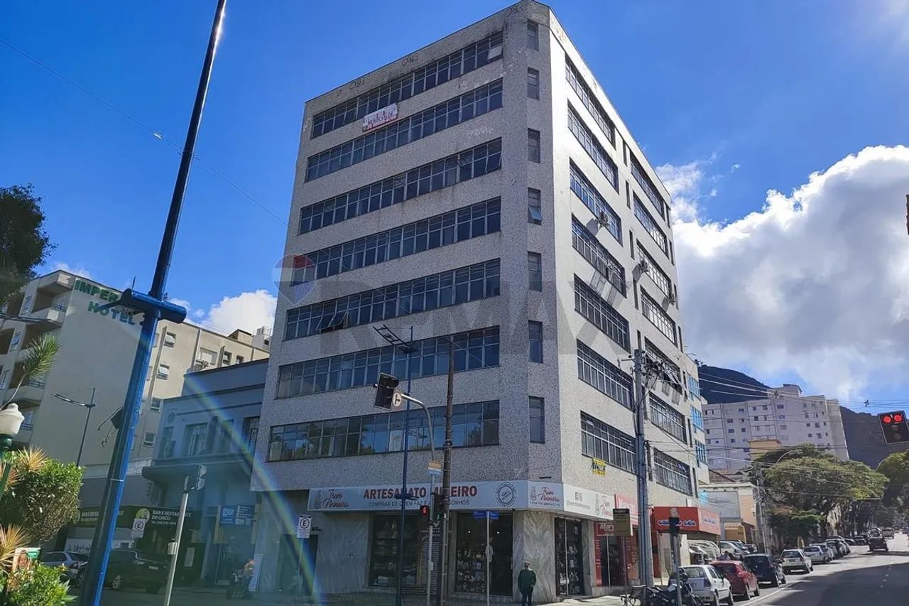 SALA COMERCIAL DUPLA PARA LOCAÇÃO NO CENTRO DE POÇOS DE CALDAS