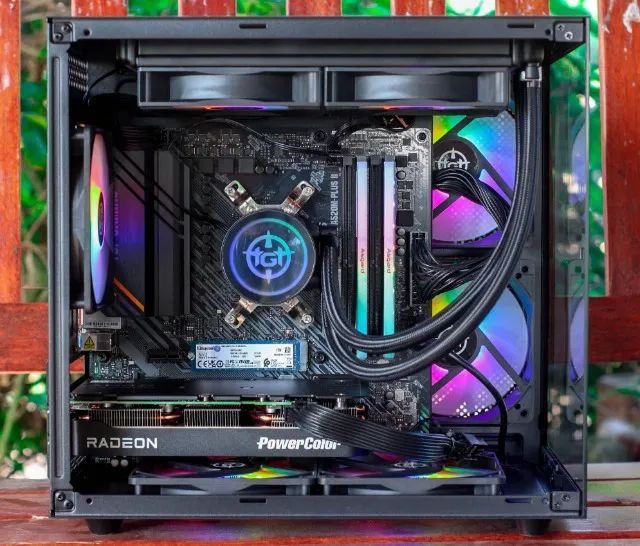 5700X - 32GB - RX 9060XT - Foto 3