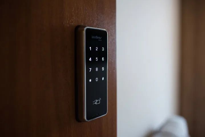 Apartamentos Estudio Completo no Carianos com água, luz, internet e condomínio já inclusos - Foto 5