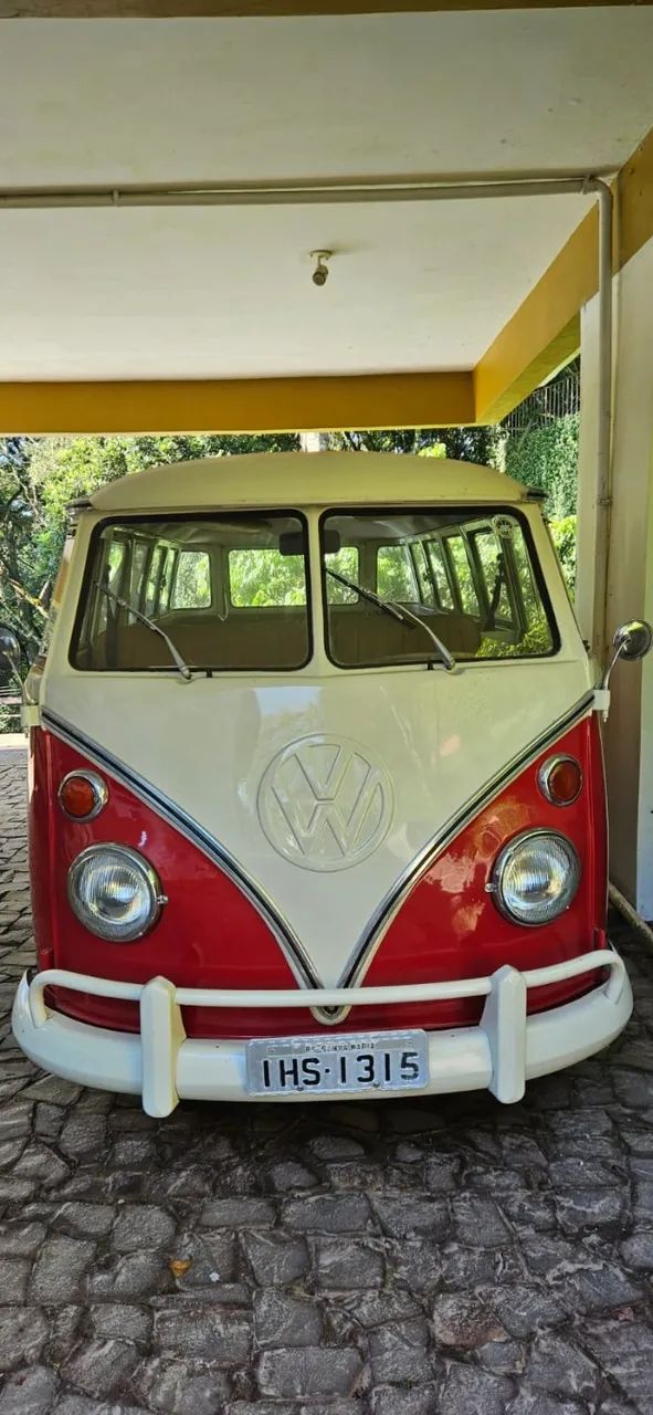Volkswagen Kombi Standard/ Luxo/ Serie Prata 1976