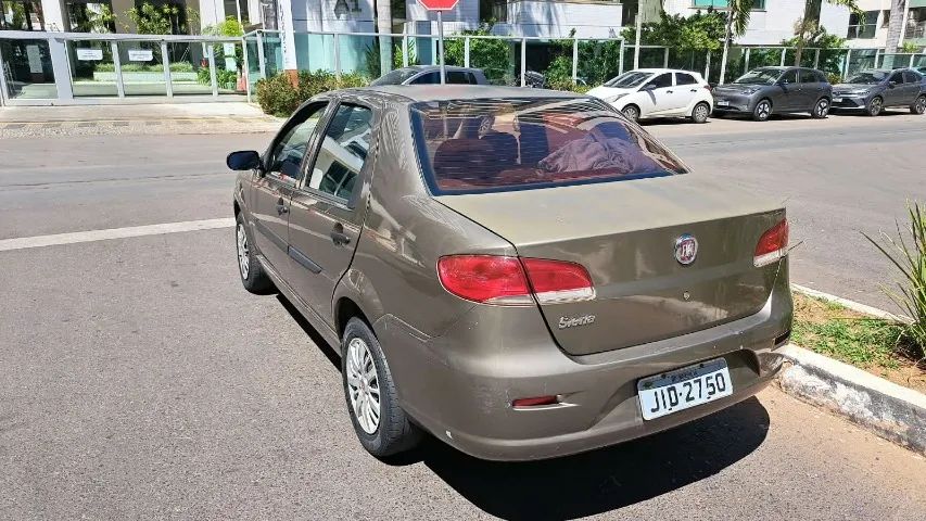 Fiat Siena Siena ESSENCE 1.6 Flex 16V 4p 2011