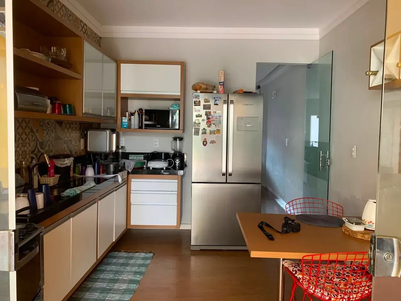 CASA DUPLEX 3/4 SENDO 1 SUÍTE - DOCUMENTADA! - Foto 4
