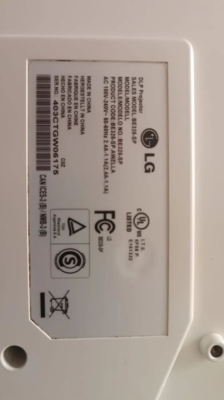 Projetor Multimídia LG, modelo BE325-SP usado, funciona perfeito 