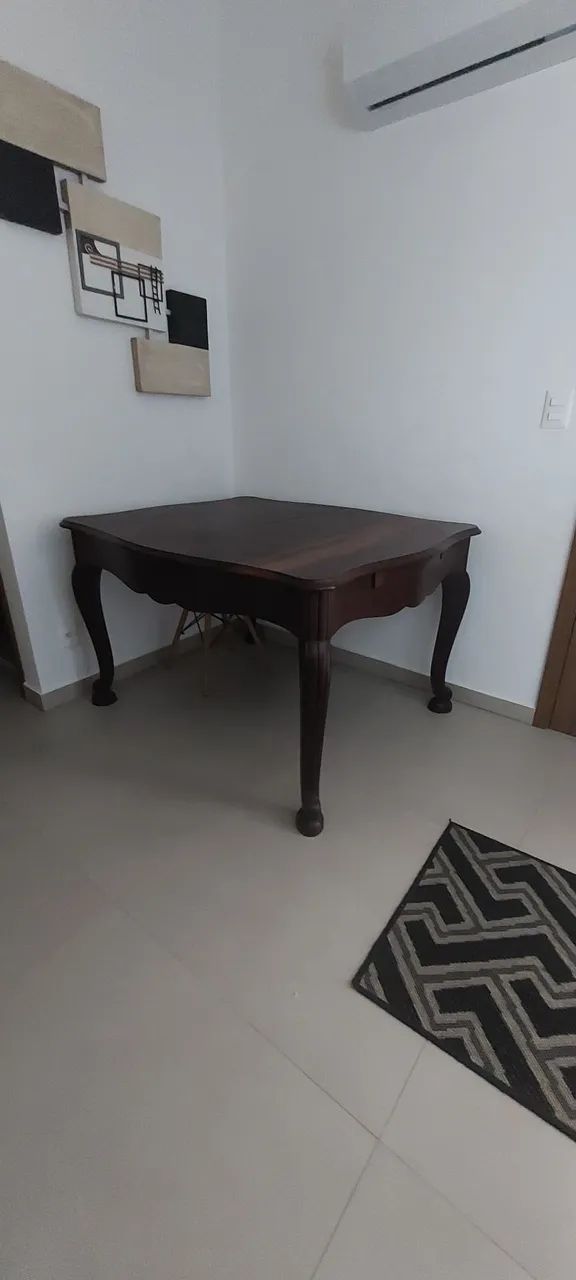 Mesa Antiga de jantar em madeira maciça