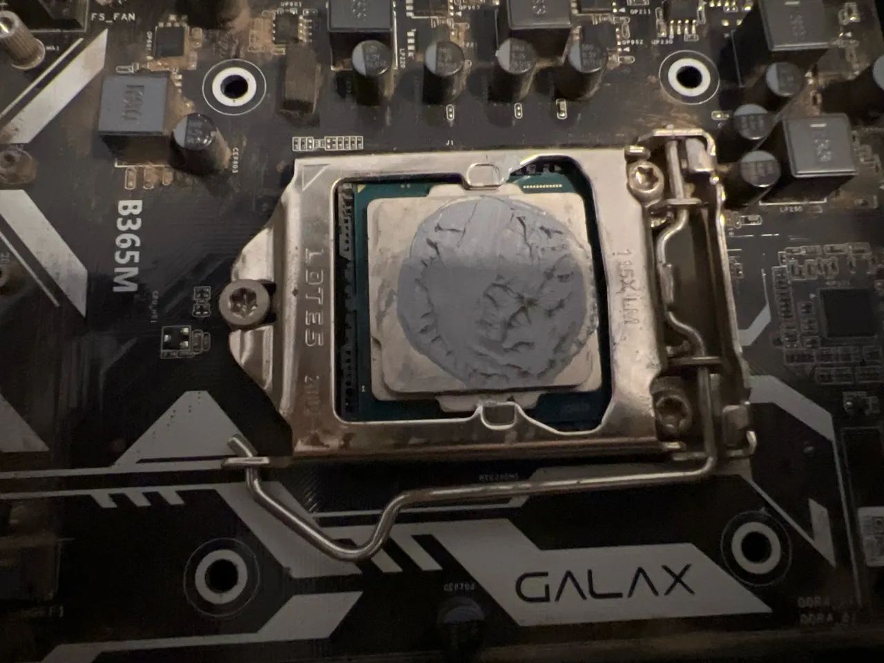 Placa mãe GALAX b365M ja com processador intel de 3.20ghz - Foto 2