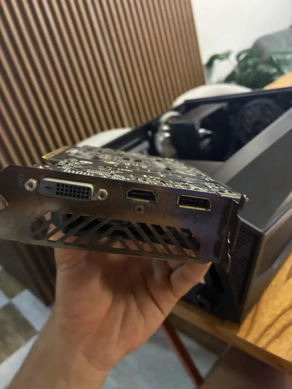 Gigabyte 1650 4 g aceito trocas  - Foto 3