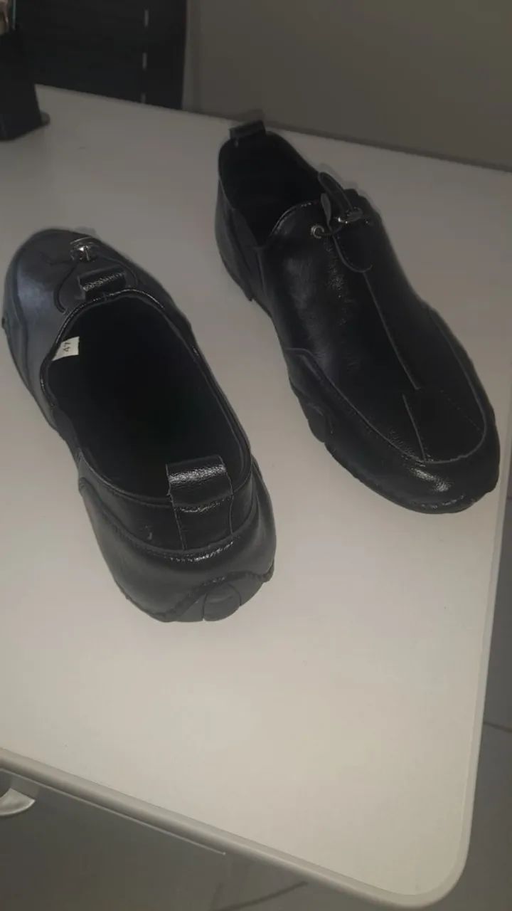 Vendo um par de sapatos - Foto 2