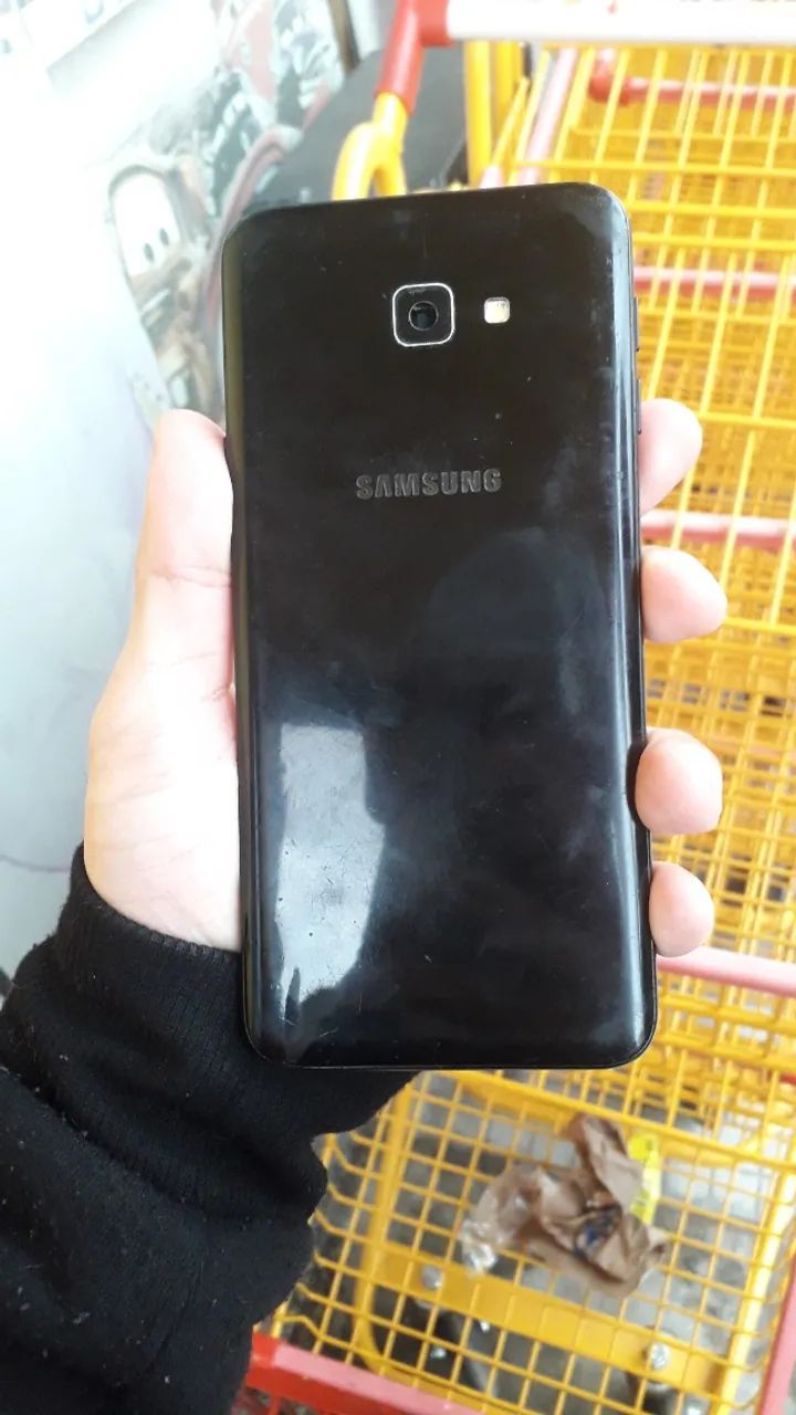 Celular Samsung Galaxy J4 Core  - Foto 2