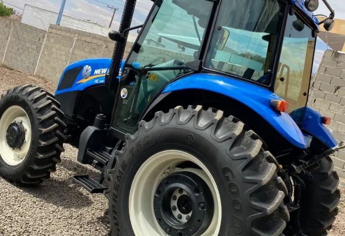 Trator  NEW Holland  TL75 2017  - Foto 2