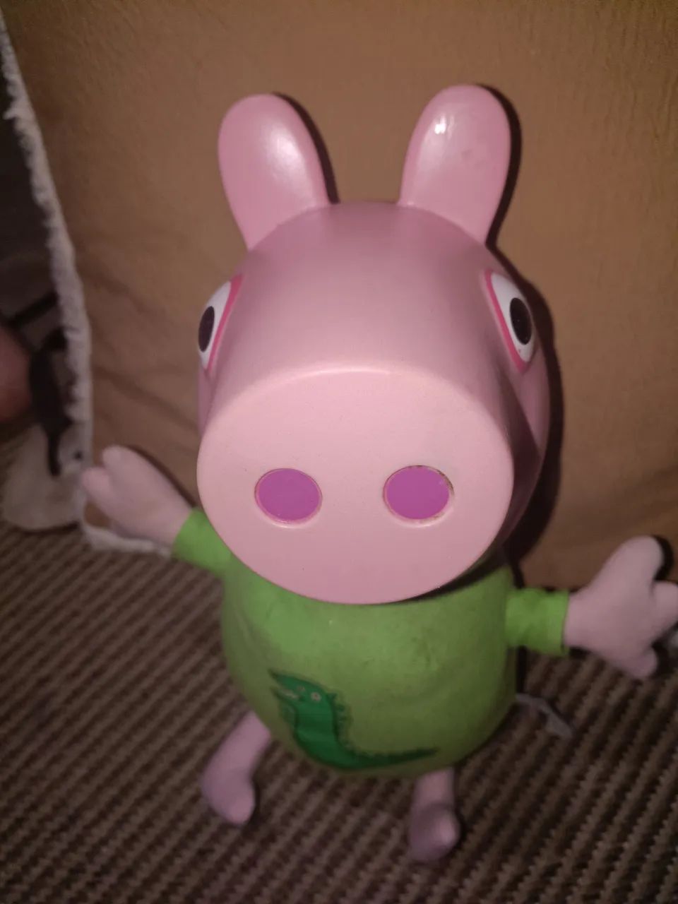 Boneca Pepa Pig da estrela . Em tecido e vinil