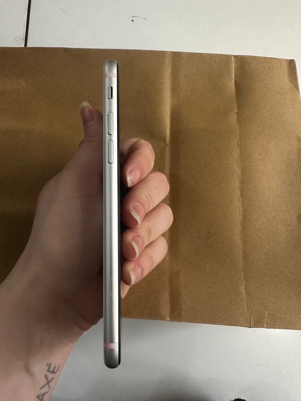 Apple iPhone SE (2a Geração) 64 Gb - Branco Usado - Foto 4