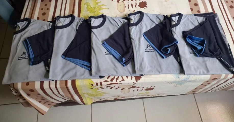 Esc Adventista 5 camisas "G"