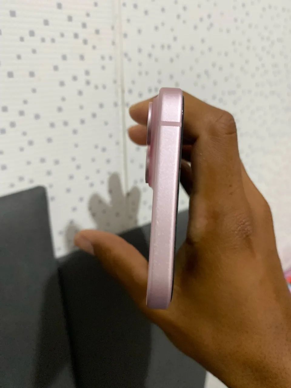 iPhone 15 plus 128gb,celular de procedência nunca foi aberto mais informações pv - Foto 2