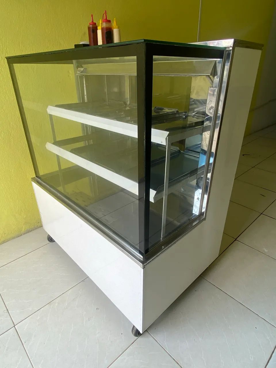 Vitrine Quente Para Salgados.