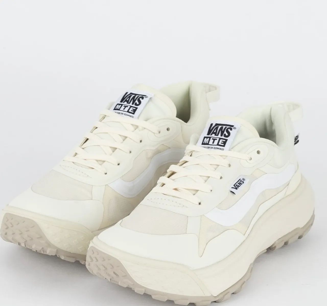 Tênis Vans Mte Crosspath Marshmallow ( NUNCA USADO)  - Foto 2